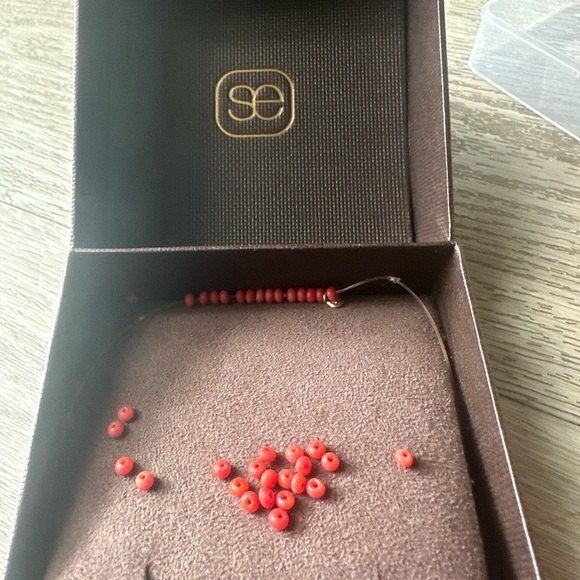 Sydney Evan red bamboo w 18k gold Hamsa w diamonds ruby broken - Picture 6 of 15